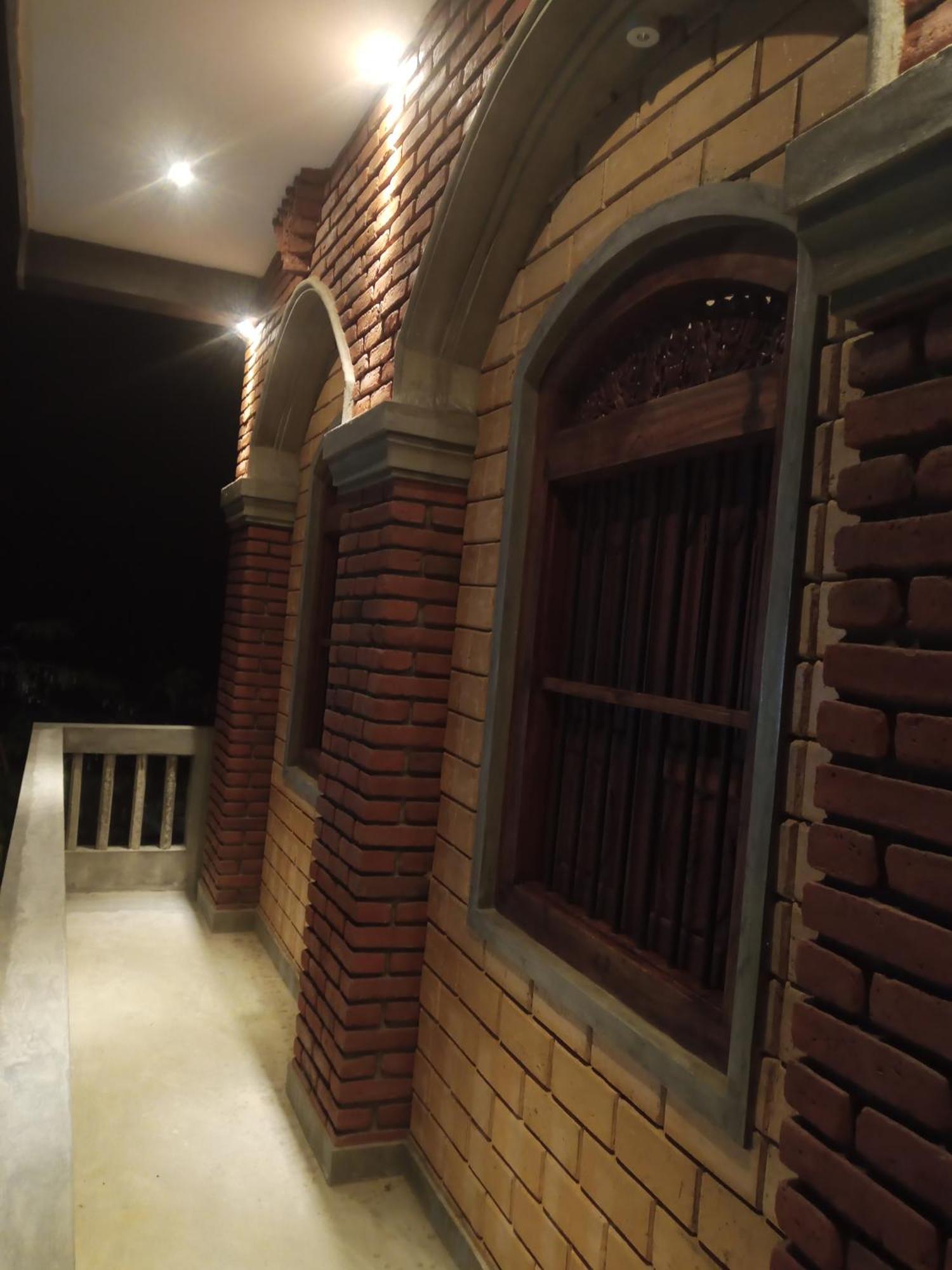 Hotel The Brick Wonder à Habaraduwa Central Extérieur photo